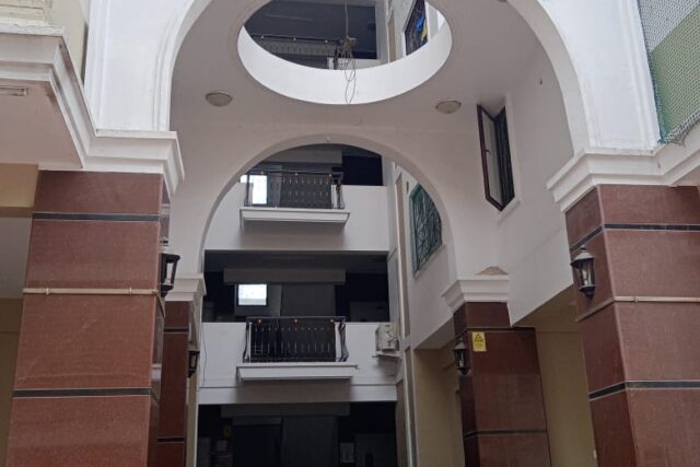 Ready to move 2 BHK flat for sale